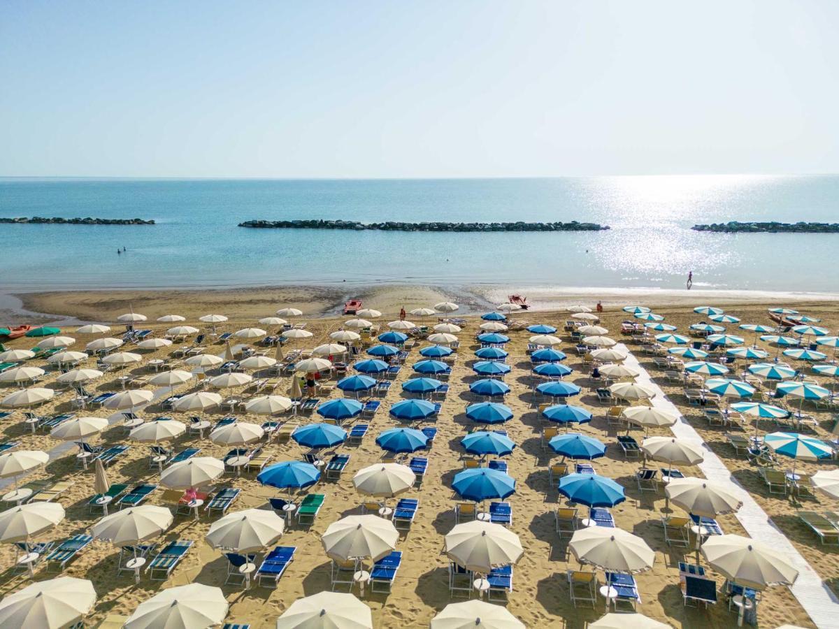 Hotel Velia Grottammare Exterior foto